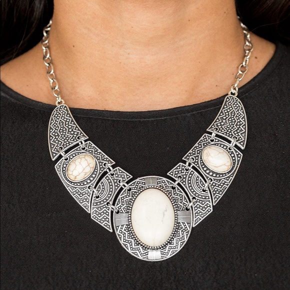 Fierce tribal necklace🪄✨ - Picture 2 of 2